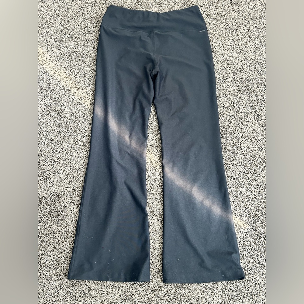 Black Mondetta Flared yoga Leggings Large - Picture 4 of 4